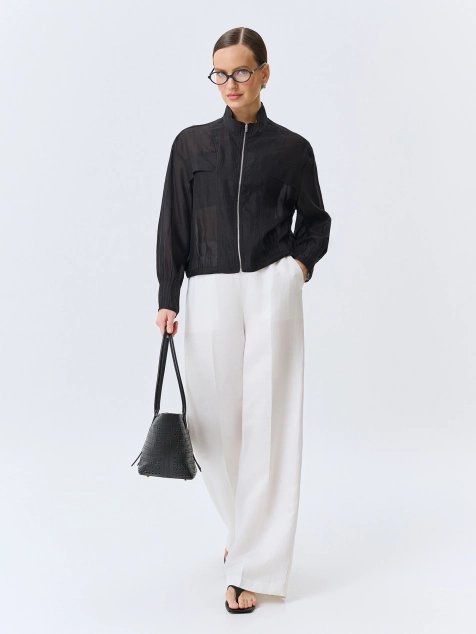 Льняные брюки с мягкими стрелками