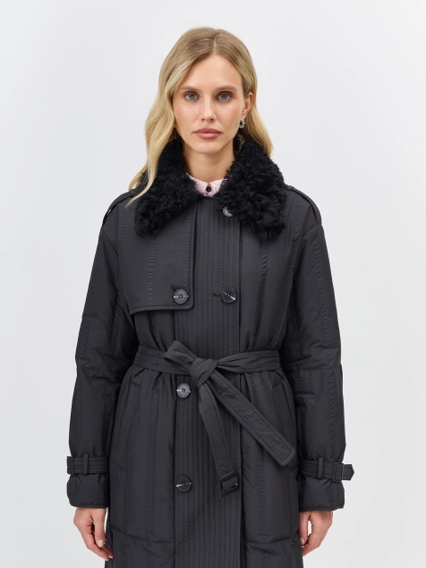 Пуховое пальто с мехом 