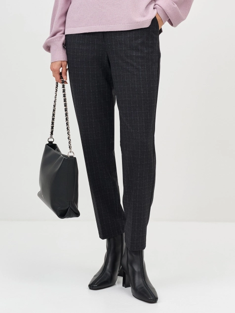 Классические брюки в клетку