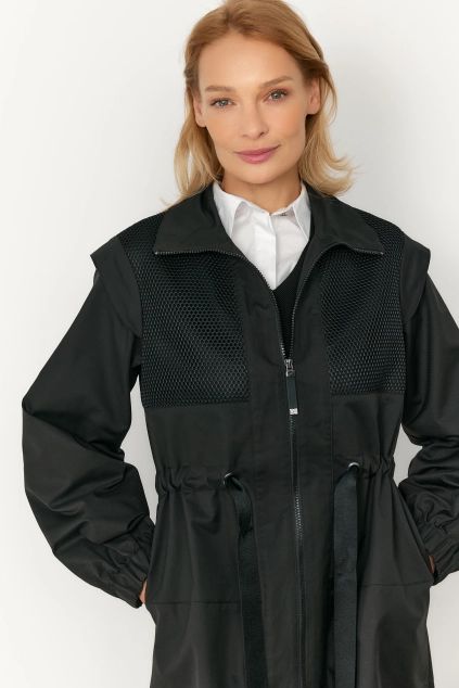 Oversize плащ в спортивном стиле