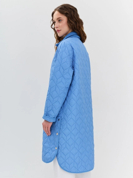 Яркое пальто с фигурной стежкой