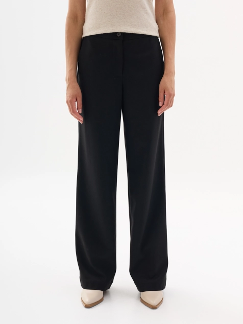 Классические брюки свободного силуэта