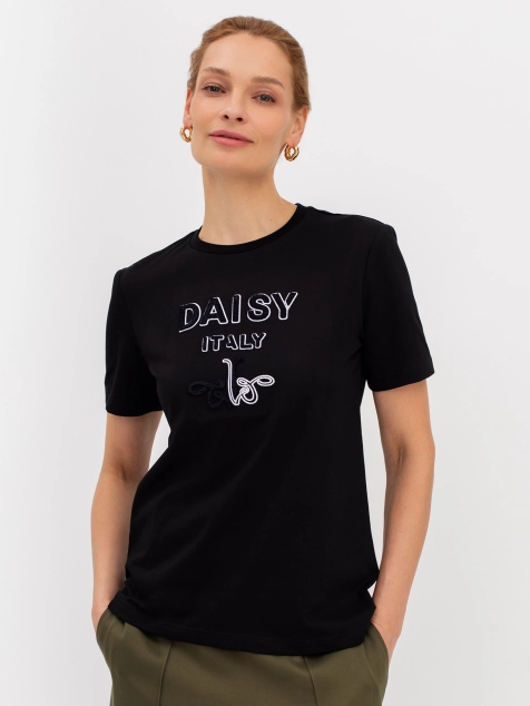 Футболка с объемным бархатным принтом и вышивкой