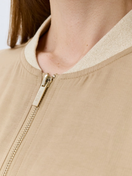 Бомбер из смесовой вискозы