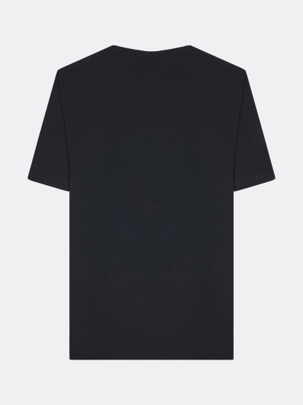 Минималистичная футболка с шрифтовым принтом