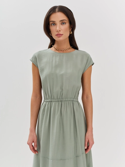 Легкое платье из вискозного шелка